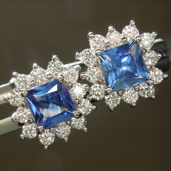 💞 Shiny Royal Blue Princess Cut Zircon Flower Square Stud Earrings, UNVN12453 - Picture 2 of 6